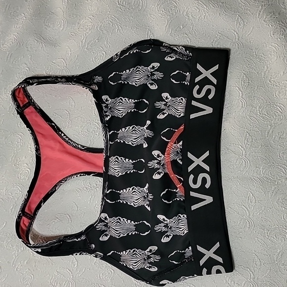 Victoria's Secret VSX Sport Bra Size S/P - Picture 1 of 5